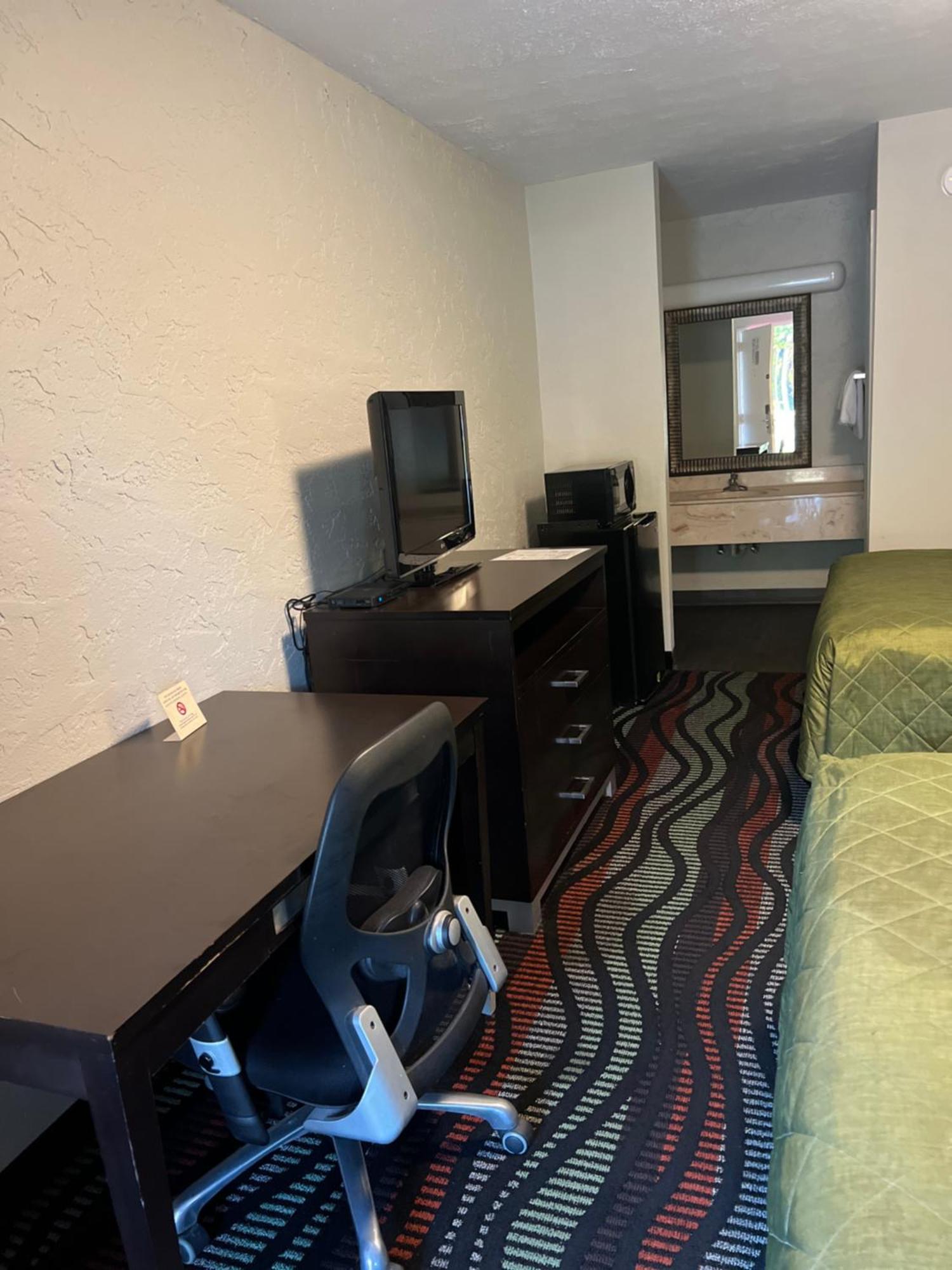 Applegate Inn クリーブランド エクステリア 写真