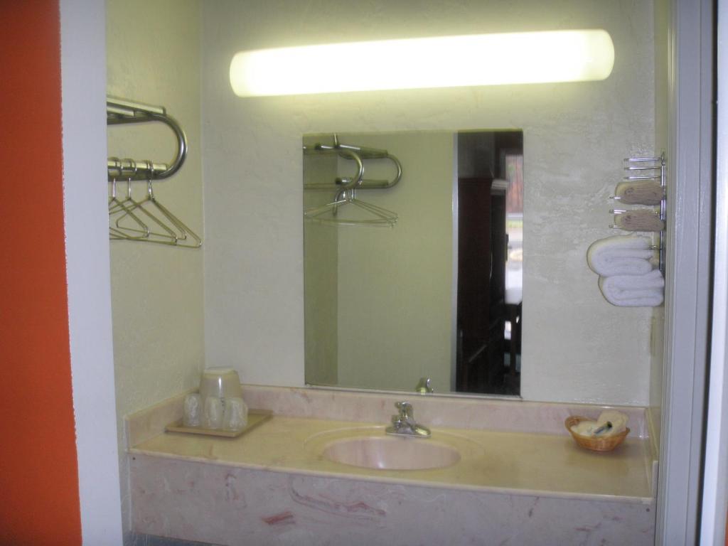 Applegate Inn クリーブランド 部屋 写真